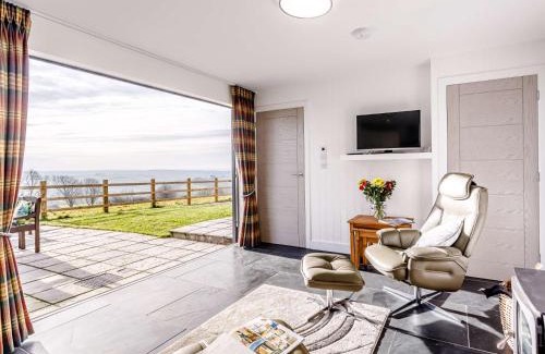 Brayford House | 1 Bed in Combe Martin 77349