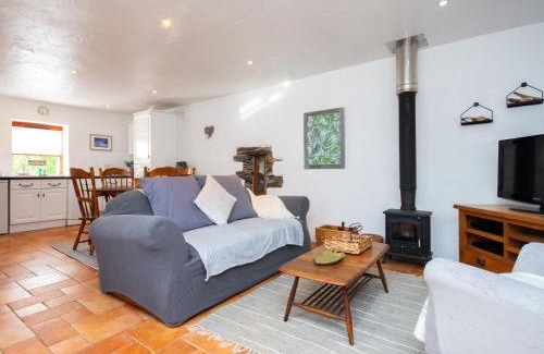 New Moat House | 1 Bed in Narberth 77692