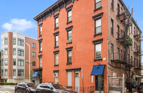 Hoboken Apartment | 1 Bedrm Apt Full kitchen - 15 min to Manhattan!