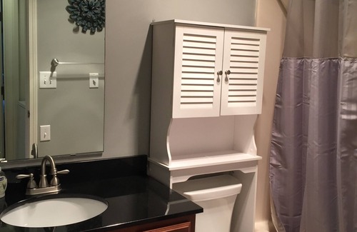 Crescent Hill Condo | 1 Bedroom 1 Bath Condo