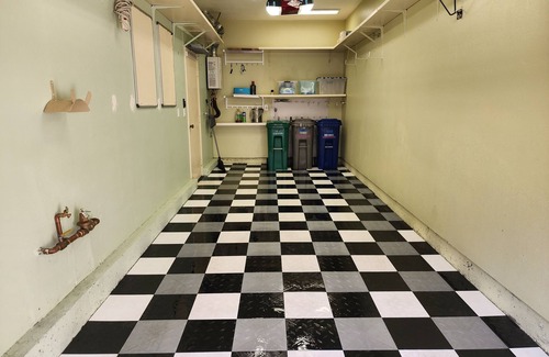 University City House | 1 Bedroom 1 Bath Townhouse in UTC Area