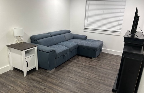 Hyrum Apartment | 1 bedroom 1 Bathroom Private Suite! 2 minutes from the Reservoir.