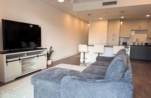 North Trail Condo | 1-bedroom 2 bath condo in fabulous Sarasota, Minutes from Siesta and Lido Beach