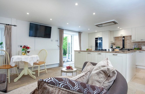 Clearbrook Cottage | 1 bedroom accommodation in Cadover Bridge