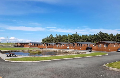 Newton Stewart Ski Chalet | 1 bedroom accommodation in Glenluce, Newton Stewart