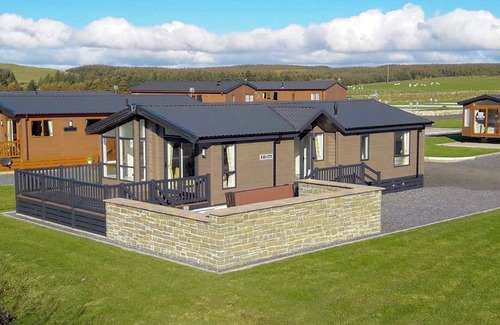 Newton Stewart Ski Chalet | 1 bedroom accommodation in Glenluce, Newton Stewart