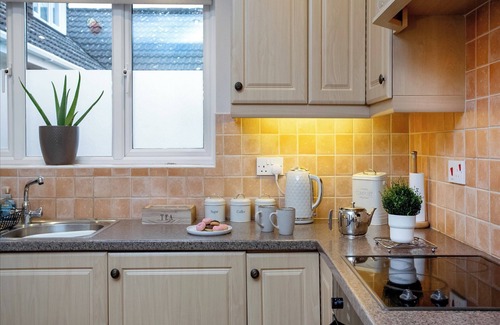 Westonzoyland Cottage | 1 bedroom accommodation in Westonzoyland