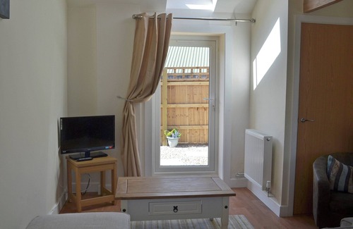 Broad Hinton Cottage | 1 bedroom accommodation in Binknoll, near Royal Wootton Bassett