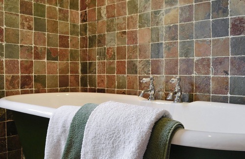 The Hebrides Cottage | 1 bedroom accommodation in Fearnmore, near Applecross