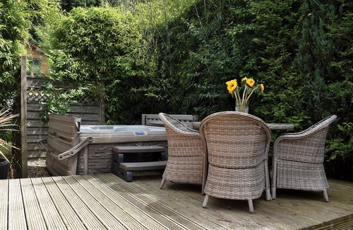 Allithwaite Ski Chalet | 1 bedroom accommodation in Allithwaite