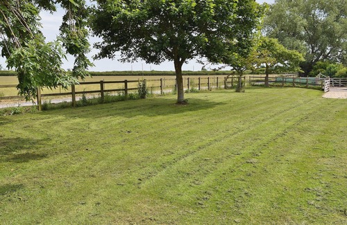 Broad Hinton Cottage | 1 bedroom accommodation in Binknoll, near Royal Wootton Bassett