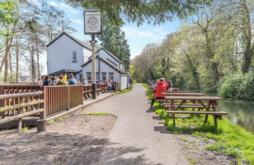 Coed-Y-Paen Cottage | 1 bedroom accommodation in Griffithstown, near Pontypool
