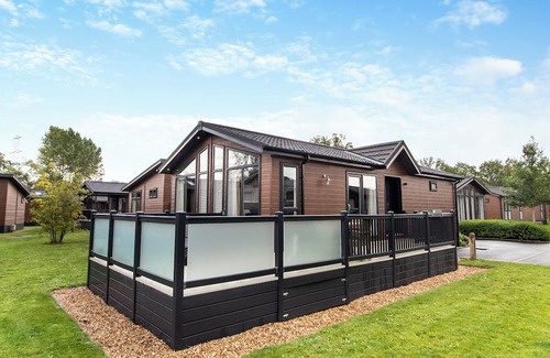 Pentney Ski Chalet | 1 bedroom accommodation in Pentney, King’s Lynn