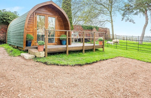 Shrewsbury Cottage | 1 bedroom accommodation in Hookagate, near Shrewsbury