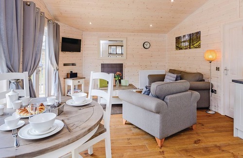 Winchester House | 1 bedroom accommodation in Owslebury, Winchester