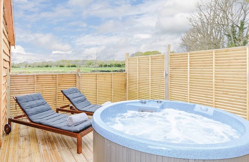 Winchester House | 1 bedroom accommodation in Owslebury, Winchester