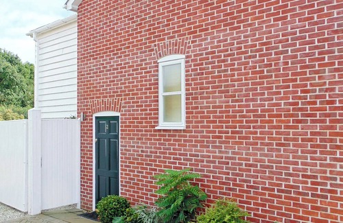 Birch Cottage | 1 bedroom accommodation in Birch, near Colchester