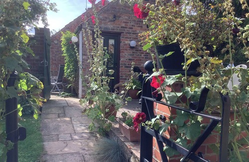Low Catton Cottage | 1 bedroom accommodation in Buttercrambe, near York