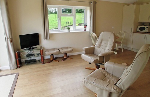 Lyme Regis Cottage | 1 bedroom accommodation in Uplyme, near Lyme Regis
