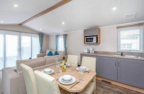 Prestatyn House | 1 bedroom accommodation in Prestatyn, Denbighshire