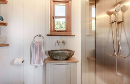 Langport Cottage | 1 bedroom accommodation in Henley, Langport
