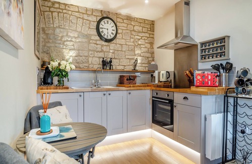 Hunstrete Cottage | 1 bedroom accommodation in Hunstrete, near Bath
