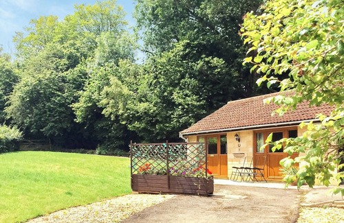 Brympton Cottage | 1 bedroom accommodation in East Coker, near Yeovil