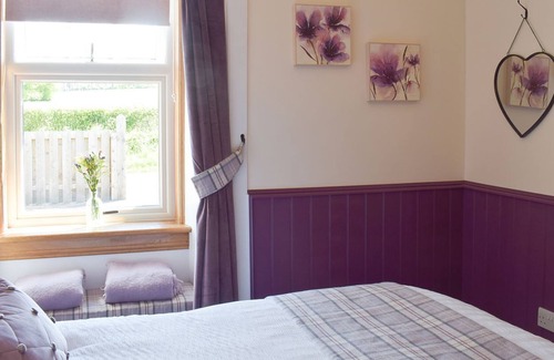 Galston Cottage | 1 bedroom accommodation in Galston, near Ayr