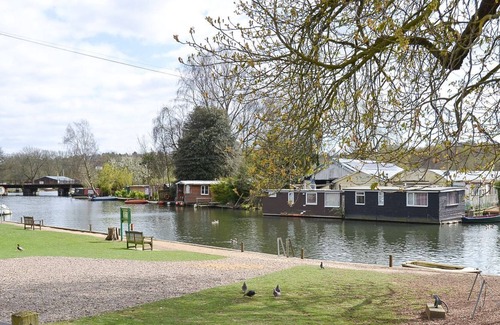 Thorpe St Andrew Cottage | 1 bedroom accommodation in Thorpe Green, near Norwich