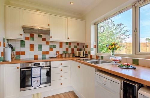 Postwick with Witton Cottage | 1 bedroom accommodation in Witton, near Brundall
