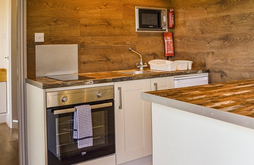 Withernsea Cottage | 1 bedroom accommodation in Hollym