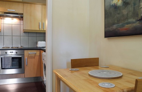 Thame Apartment | 1 bedroom accommodation in Tetsworth, near Oxford