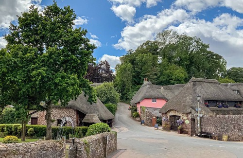 Torquay Cottage | 1 bedroom accommodation in Cockington, near Torquay