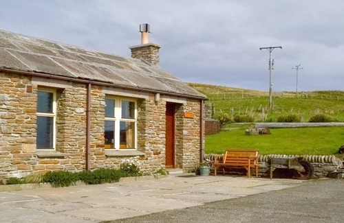 Pierowall Cottage | 1 bedroom accommodation in Westray, Orkney Islands