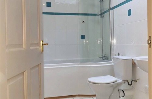 Fitling Cottage | 1 bedroom accommodation in Fitling, near Hull