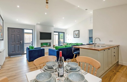 Skegness Ski Chalet | 1 bedroom accommodation in Orby