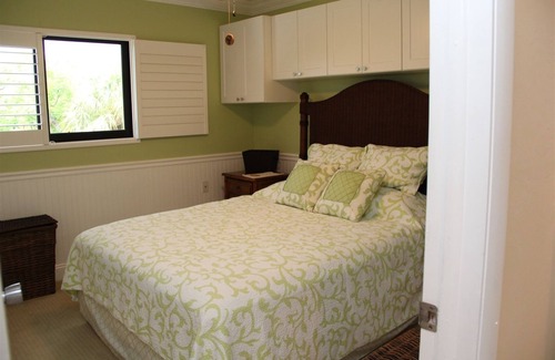 Shell Harbor Condo | 1 bedroom accommodation in Sanibel