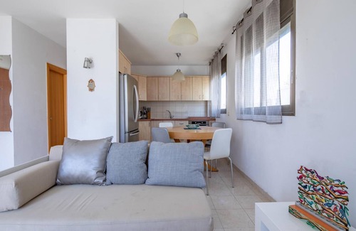 Neve Tzedek Apartment | 1 Bedroom Amazing- 4 ppl- Neve Tzedek Tower