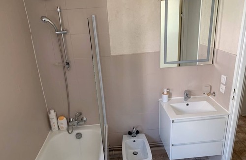 Greoux-les-Bains Apartment | 1 bedroom apartment in Gréoux-les-Bains