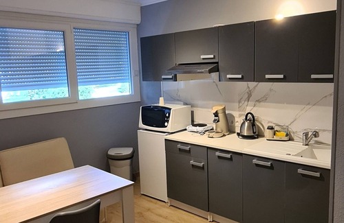 Chalon-sur-Saone Apartment | 1 Bedroom Apartment Sleeps 4