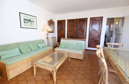 Port Grimaud Apartment | 1 Bedroom apartement on the beach