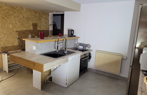 Charency-Vezin Apartment | 1 Bedroom Apartment in Charency-Vezin