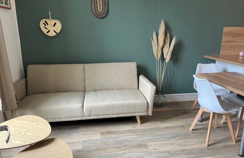 Saint-Lunaire Apartment | 1 Bedroom Apartment in Saint-Lunaire