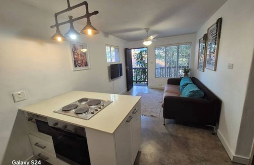 Durban North House | 1-bedroom apartment/loadshedding free