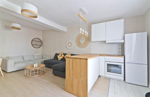 Quartier de la Roquette Apartment | 1 Bedroom Apartment - 6P - Le Marais With NetFlix