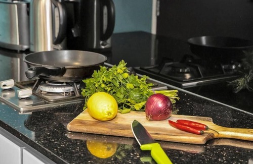 Melbourne Central Business District Apartment | 1 Bedroom Apartment at Beckett Street Melbourne CBD
