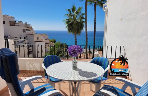 Chimenea Apartment | 1 Bedroom Apartment in Capistrano Playa with Sea View