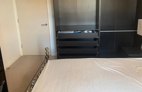 Tower Hamlets Apartment | 1 Bedroom Apartment in Mile End