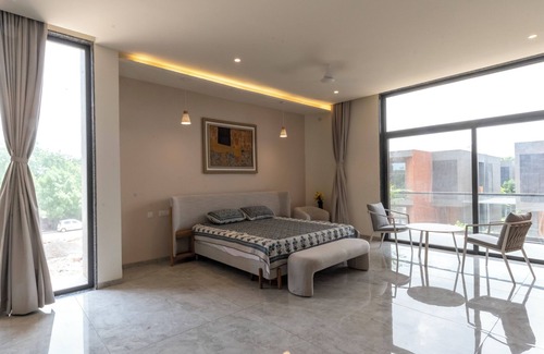 Padra Apartment | 1-bedroom apartment in fabulous Vadodara with fitness room with all amenities.