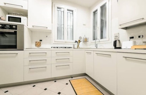 Old Town Apartment | 1 Bedroom Apartment in Modena